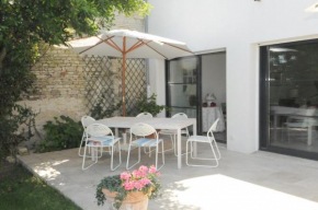 Villa à proximité du centre village